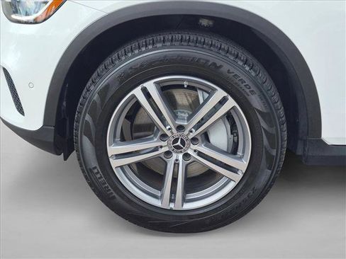 Certified 2022 Mercedes-Benz GLC 300 image 22