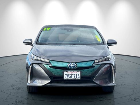 Used 2017 Toyota Prius Prime Premium image 9
