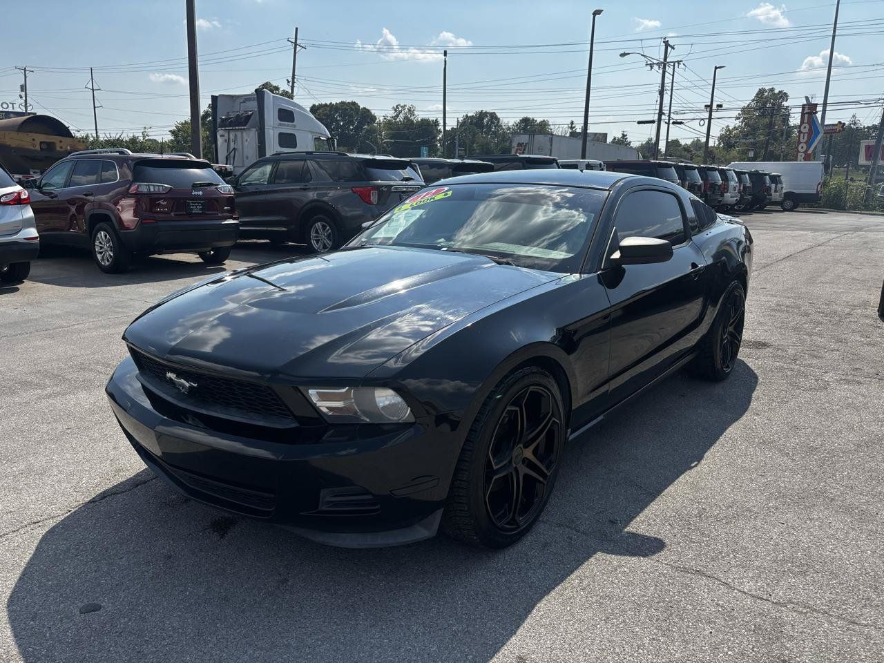 Used 2012 Ford Mustang Coupe RWD image 7