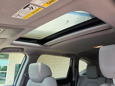 Used 2019 Honda CR-V EX-L image 17