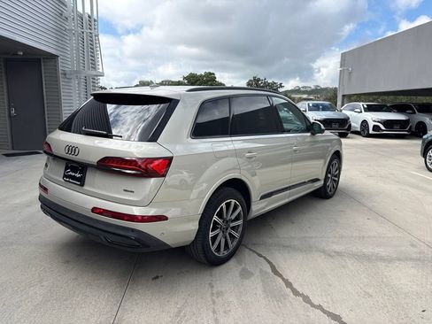 Used 2023 Audi Q7 2.0T Premium Plus w/ Premium Plus Package AWD/4WD image 6