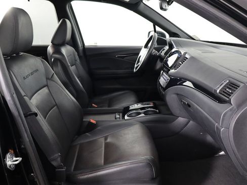 Used 2022 Honda Pilot Black Edition image 18