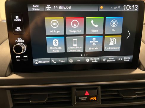 New 2025 Honda Pilot Touring image 31