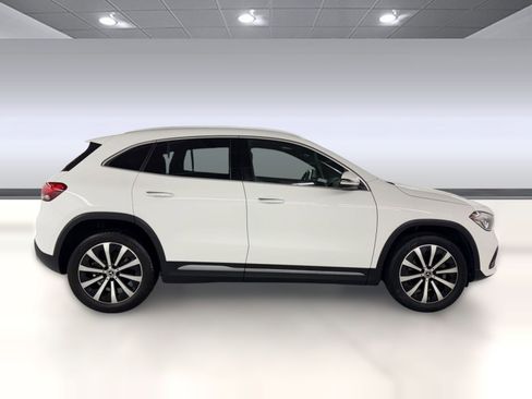 Certified 2023 Mercedes-Benz GLA 250 w/ Premium Package image 8