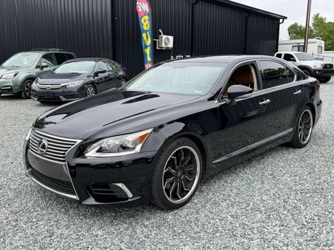 Used 2013 Lexus LS 460 w/ Comfort Pkg RWD image 1