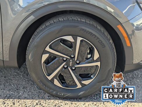 Used 2024 Kia Sportage LX FWD image 9