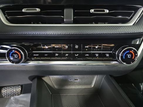 New 2026 Chevrolet Equinox LT w/ Convenience Package II image 22