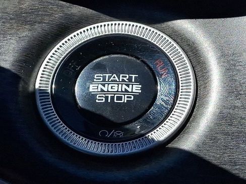 Used 2024 Jeep Grand Cherokee L Limited w/ Luxury Tech Group II image 26