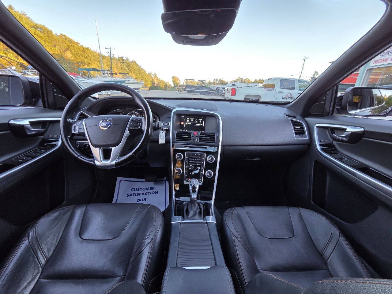 Used 2016 Volvo XC60 T5 Platinum AWD/4WD image 22