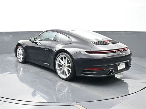Used 2020 Porsche 911 Carrera image 3