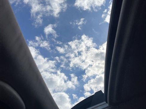 Used 2020 Subaru Outback Limited image 8