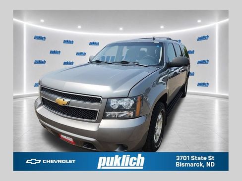 Used 2012 Chevrolet Suburban LS w/ Convenience Package 1 AWD/4WD image 1