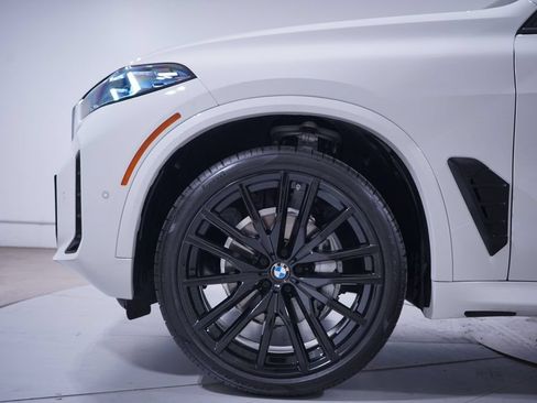 Used 2026 BMW X5 sDrive40i w/ M Sport Package RWD image 2
