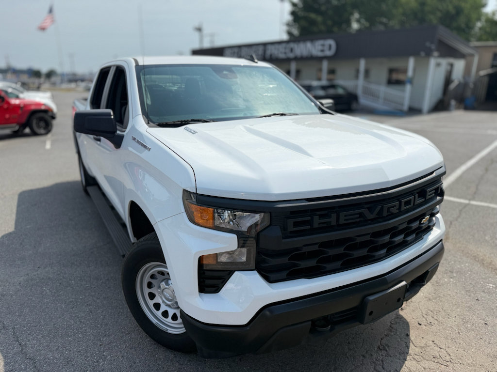 Used 2025 Chevrolet Silverado 1500 W/T w/ WT Value Package AWD/4WD image 13
