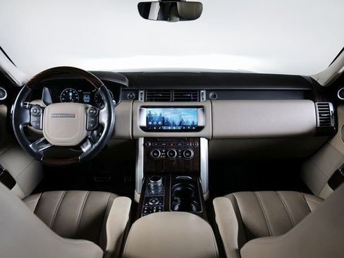 Used 2017 Land Rover Range Rover Supercharged image 4