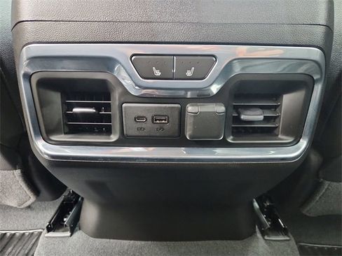 Used 2021 Chevrolet Silverado 2500 LTZ w/ LTZ Premium Package image 21