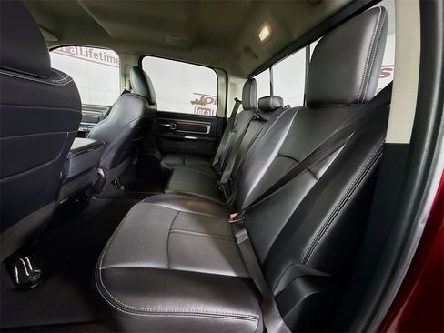 Used 2018 RAM 1500 Laramie image 28