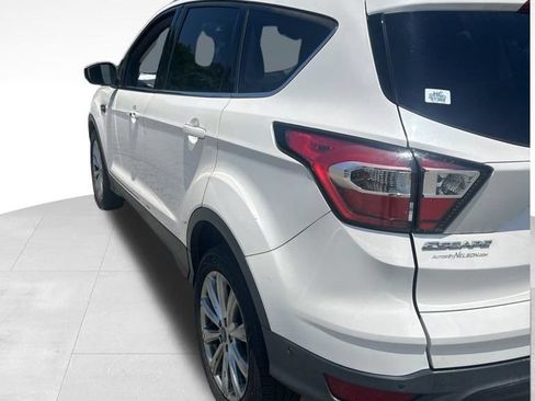 Used 2017 Ford Escape Titanium w/ Equipment Group 301A AWD/4WD image 4