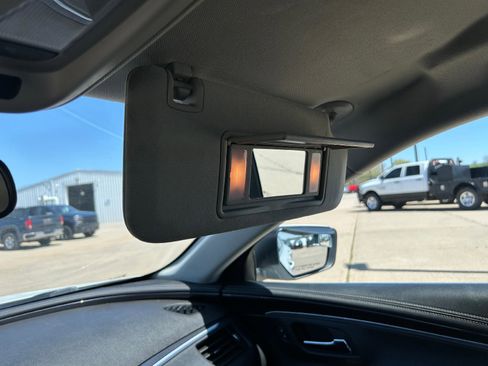 Used 2019 Chevrolet Impala LT image 24