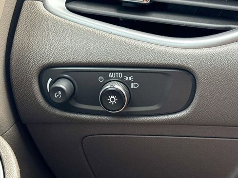 Used 2025 Chevrolet Malibu LT image 20