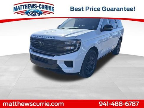 New 2025 Ford Expedition Platinum w/ Stealth Performance Package image 7