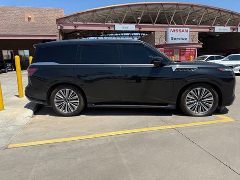Certified 2025 INFINITI QX80 Sensory AWD/4WD image 4