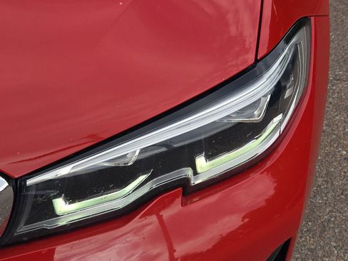 Used 2019 BMW 330i xDrive Sedan w/ Premium Package image 19