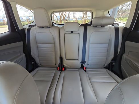 Certified 2019 Ford Escape SEL image 20