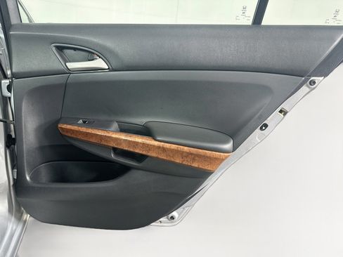 Used 2012 Honda Accord EX image 28