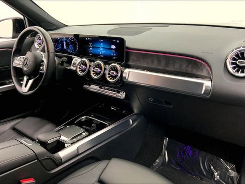 Certified 2021 Mercedes-Benz GLB 250 image 10