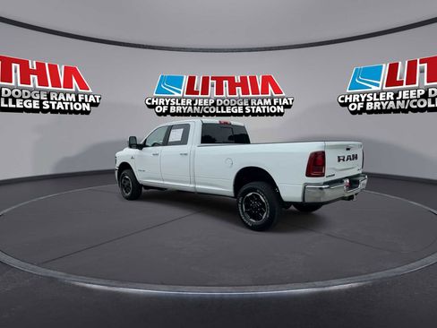 Used 2025 RAM 3500 Laramie AWD/4WD image 6