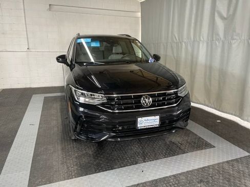 Certified 2024 Volkswagen Tiguan SE R-Line AWD/4WD image 2