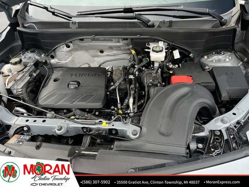 Certified 2023 Buick Encore GX Select w/ Sport Touring Package FWD image 11