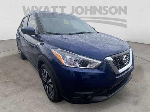 Used 2019 Nissan Kicks SV image 13