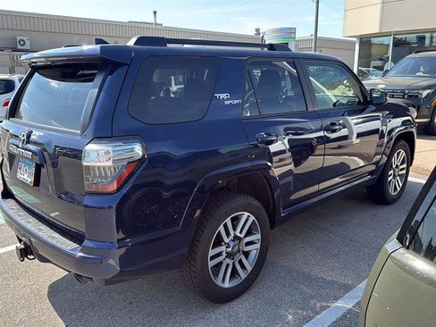 Used 2022 Toyota 4Runner TRD Sport w/ Technology Package AWD/4WD image 9