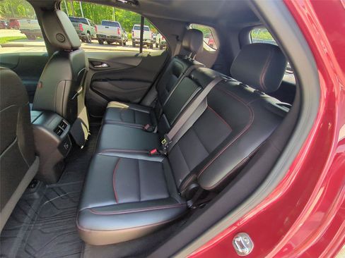 Used 2024 Chevrolet Equinox RS w/ RS Leather Package FWD image 29
