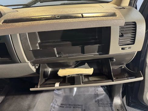 Used 2012 Chevrolet Silverado 1500 W/T image 21