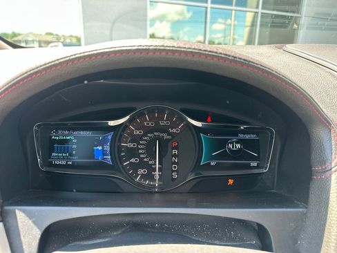 Used 2015 Lincoln MKX FWD w/ Equipment Group 102A image 6