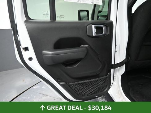 Used 2022 Jeep Gladiator Sport image 27