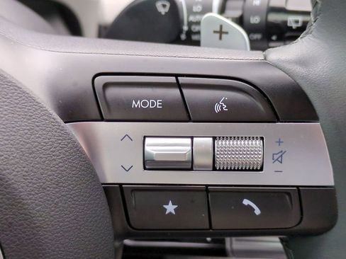 Used 2025 Hyundai Tucson Limited image 27