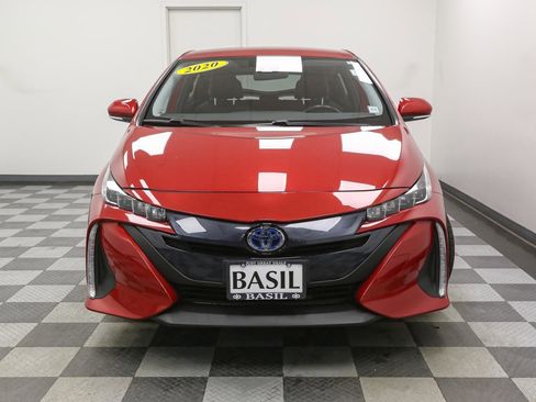 Used 2020 Toyota Prius Prime XLE image 3