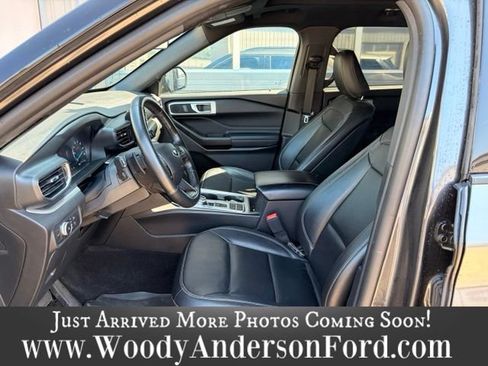 Used 2020 Ford Explorer XLT w/ Equipment Group 202A RWD image 11