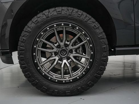 Certified 2024 Ford Expedition Limited AWD/4WD image 10
