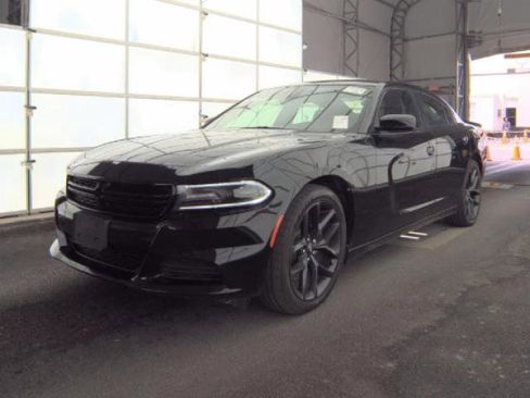 Used 2021 Dodge Charger SXT w/ Blacktop Package RWD image 1