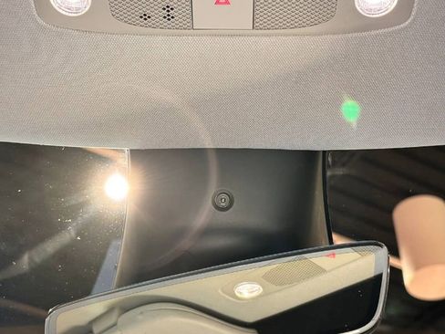 Used 2024 Tesla Model Y Long Range image 38