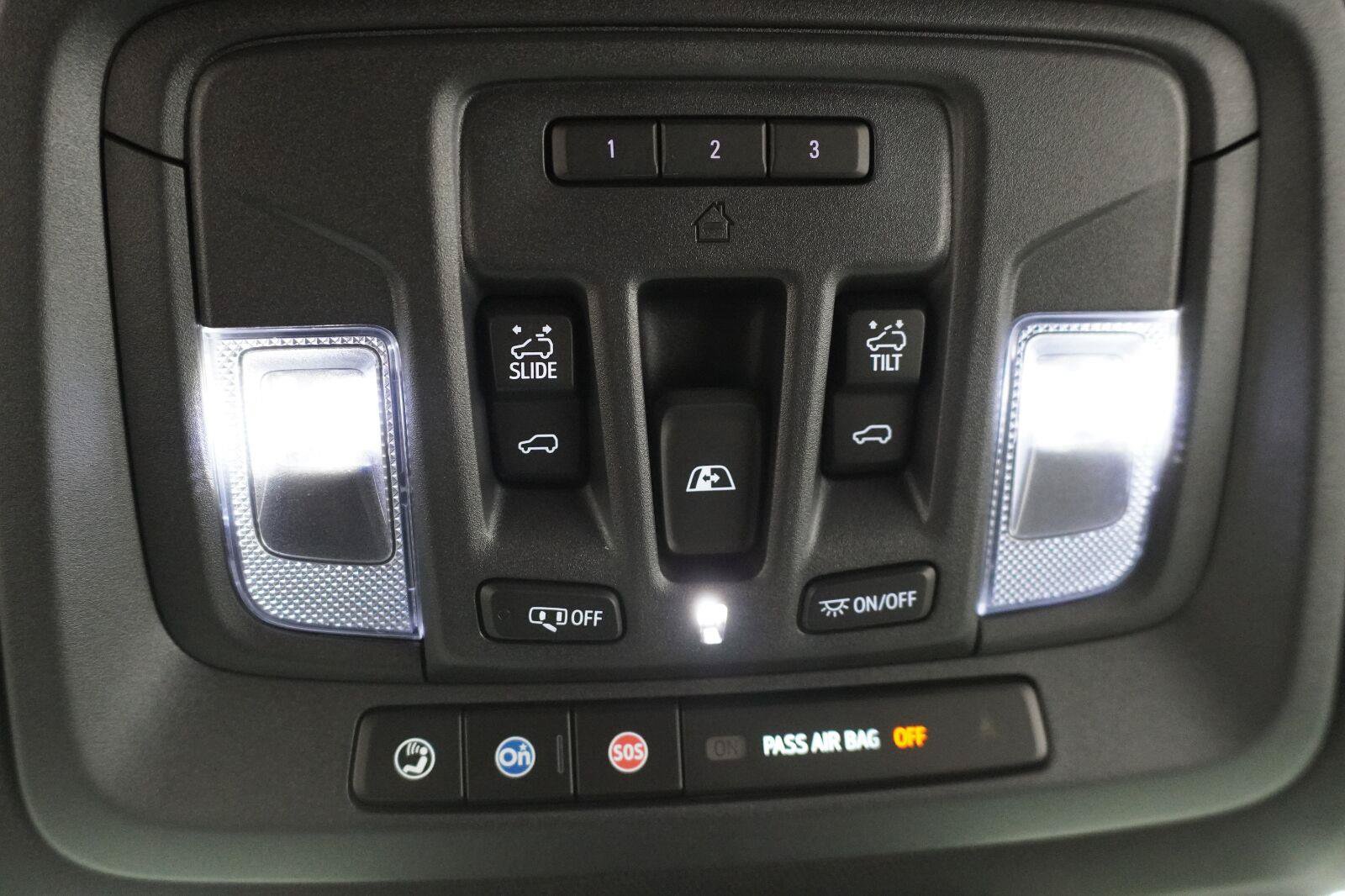 Used 2025 Chevrolet Silverado 1500 ZR2 w/ Technology Package AWD/4WD image 15