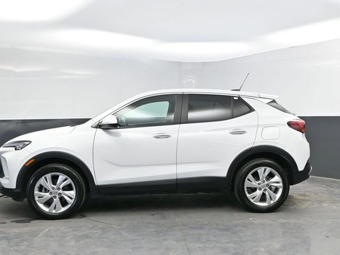 Used 2025 Buick Encore GX Preferred AWD/4WD image 4