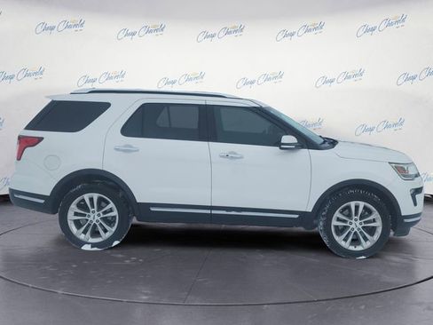 Used 2019 Ford Explorer Limited w/ Ford Safe & Smart Package image 6