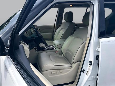 Used 2020 INFINITI QX80 Luxe w/ Proassist Package RWD image 8