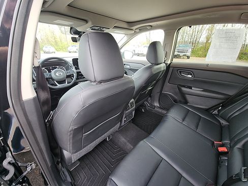 Used 2022 Nissan Rogue SL w/ SL Premium Package image 28